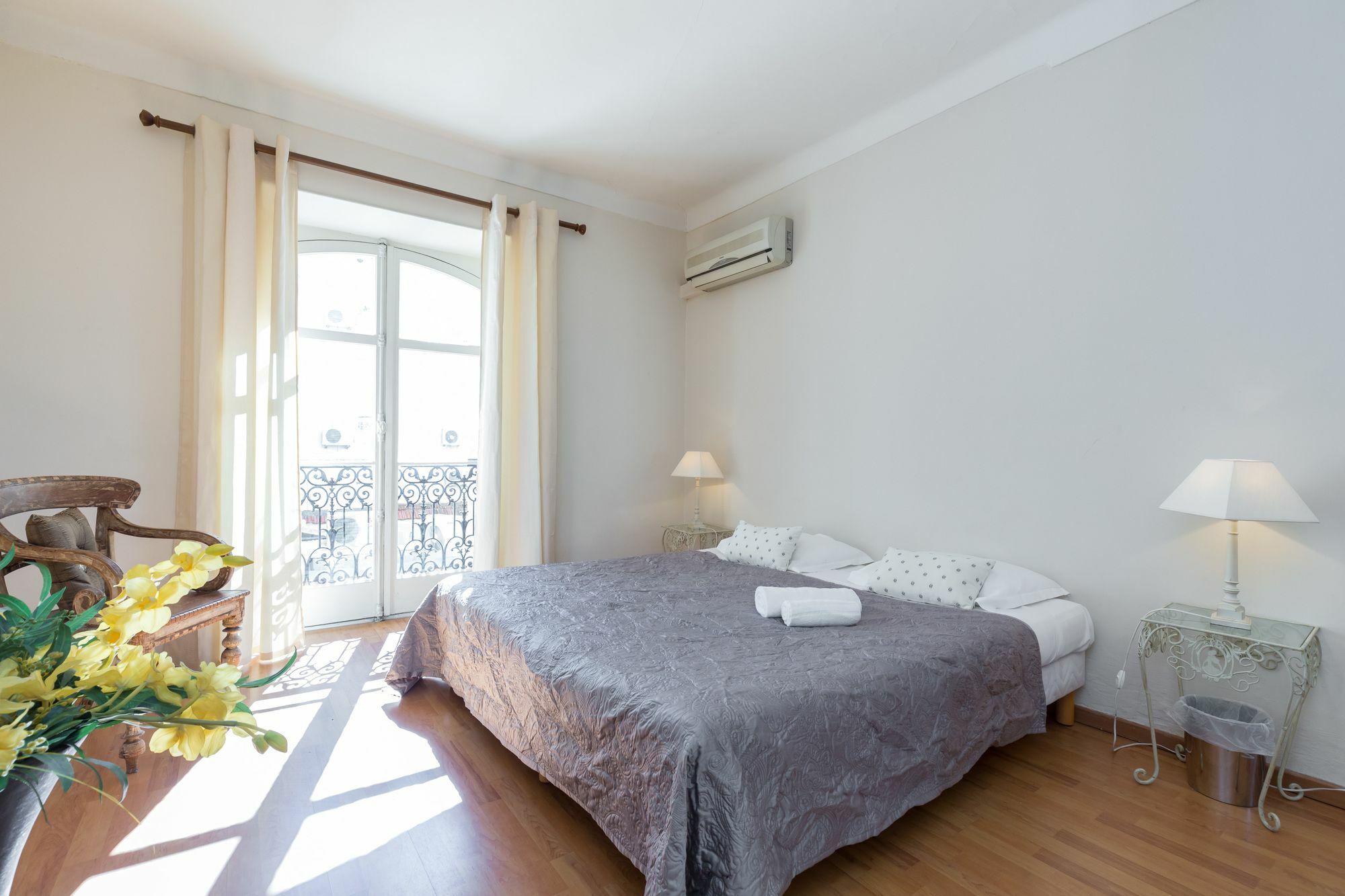 Lovely 2 Bed 2 Bath Apartment In Cannes On Rue Antibea Easy Walk To The Palais 224 Exterior foto