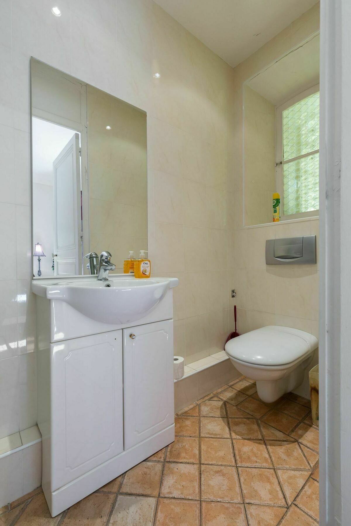 Lovely 2 Bed 2 Bath Apartment In Cannes On Rue Antibea Easy Walk To The Palais 224 Exterior foto